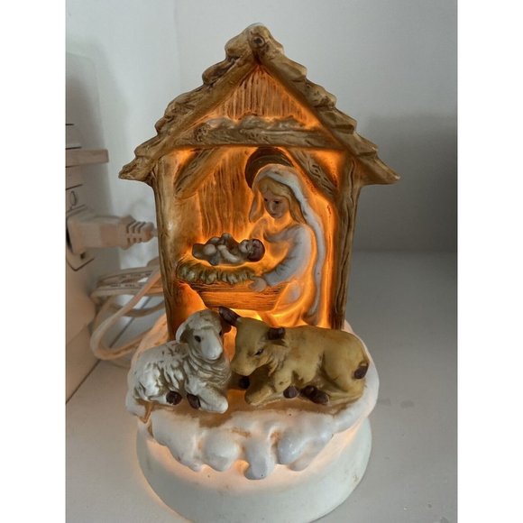 Lighted Porcelain Ceramic Nativity Scene Mary And Baby Jesus w Animals Vintage - Picture 14 of 16